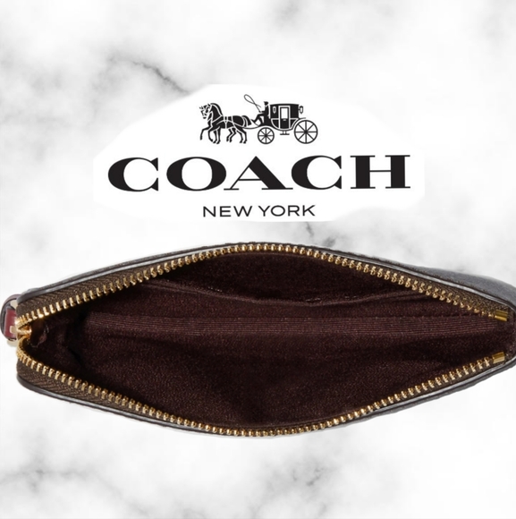Coach Wristlet In Signature Canvas With Heart Petal Print - Picture 2 of 4